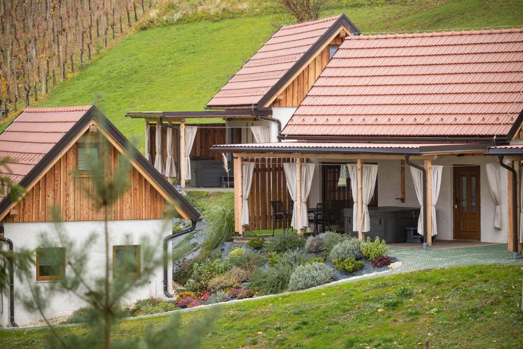 Vinogradi Štajerske — kontekst kuhinje in vin Gostišča Pod Goro